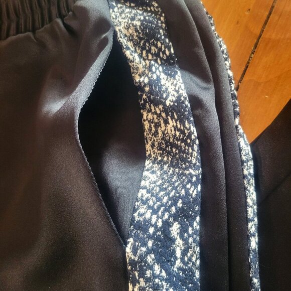 ZARA Women's Black Satiny Joggers w/Snakeskin Pattern Side Stripes - Size M - Picture 9 of 15